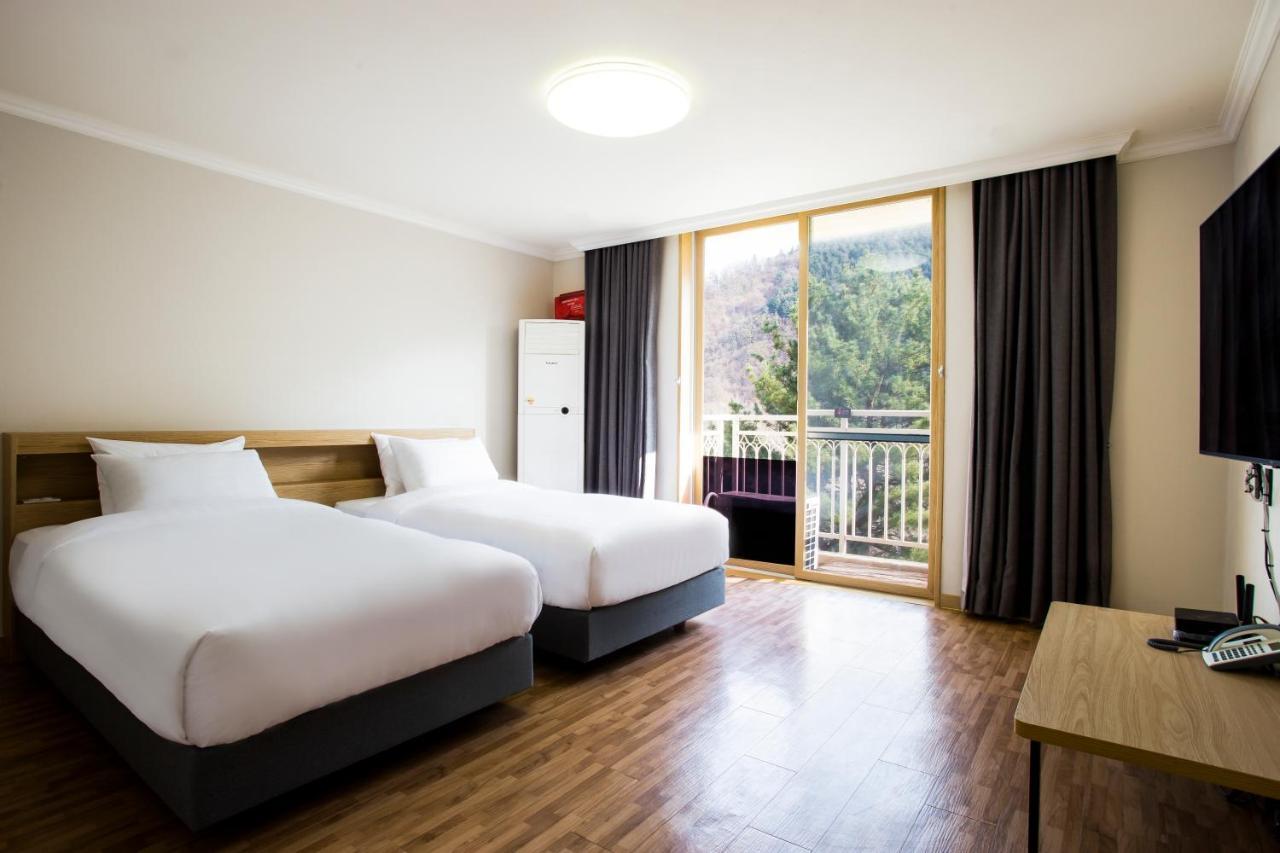 Kensington Resort Gapyeong Bagian luar foto